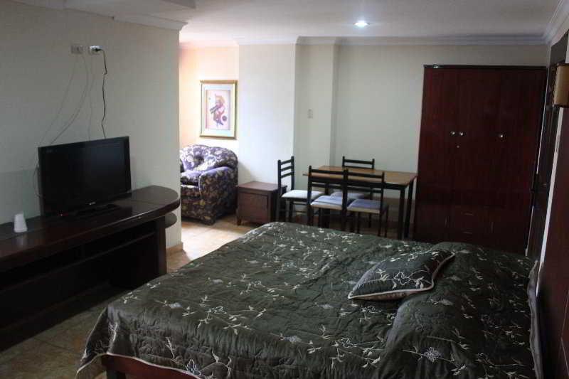 Via Espana Hotel 3*